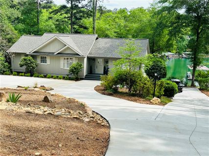 429 Long Reach Drive