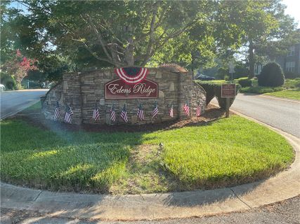 101 Edens Oaks Court sold home in Edens Ridge, Six Mile, SC
