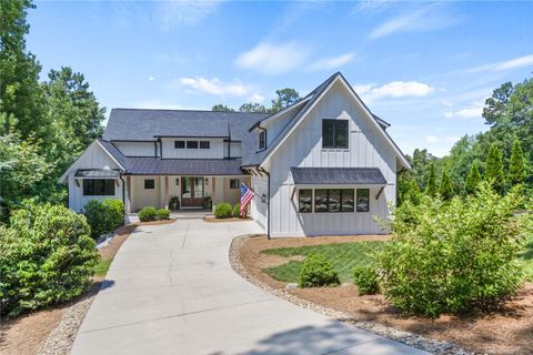 Homes in Highland Lake Keowee, Six Mile
