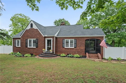 709 W Main Street