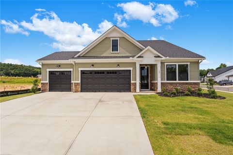 127 Eagle Creek Drive active home in Eagle Creek, Central, SC