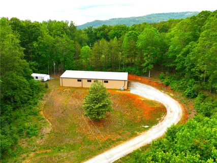 993 Barton Road