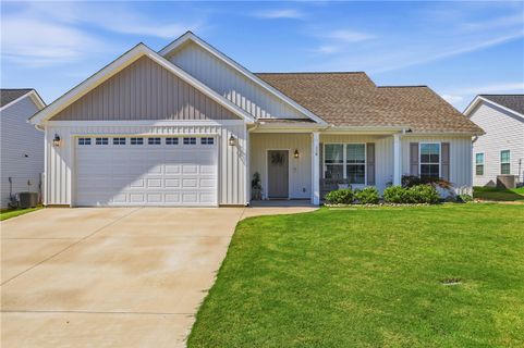 119 Lily Way active home in Natalie Rae, Lyman, SC
