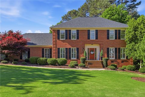 103 Five Knoll Court