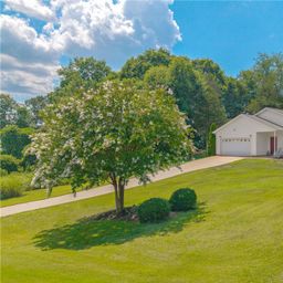 109 Golden Springs Lane