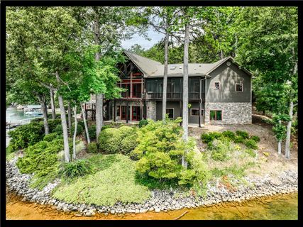 3 Horizon Pointe Lane