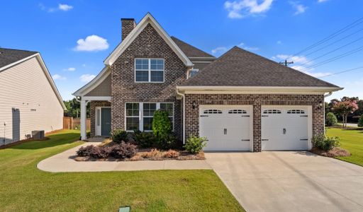 104 Horace Court active home in Taylor Oaks, Greenville, SC