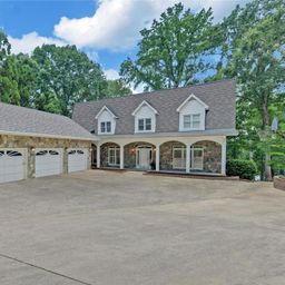 1410 Hunters Trail