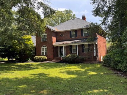 616 Pinehollow Drive pending home in Oakmont-Anderson, Anderson, SC