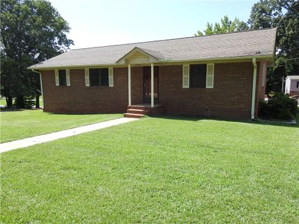 729 Darlington Street