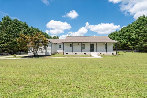 111 Bear Road pending home in Camelot, Piedmont, SC
