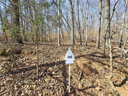 Lot 658 S Sundew Drive active home in Chickasaw Point, Westminster, SC