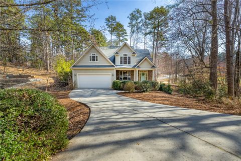 7 Divot Landing active home in Keowee Key, Salem, SC