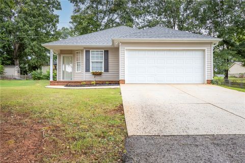2509 Rolling Green Road