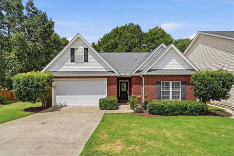 112 Elliott Circle