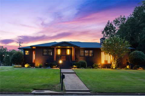 2001 Lindale Road active home in Bellview Estates, Anderson, SC