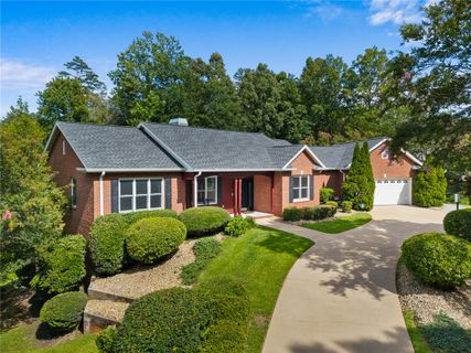 205 Cross Creek Drive