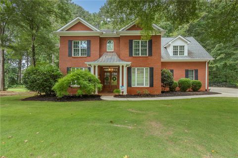 306 Oakmont Drive