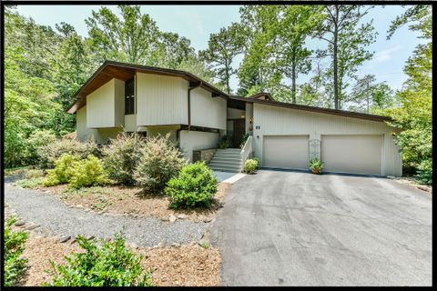 22 Blowing Fresh Drive active home in Keowee Key, Salem, SC