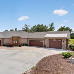 843 Little Bay Lane