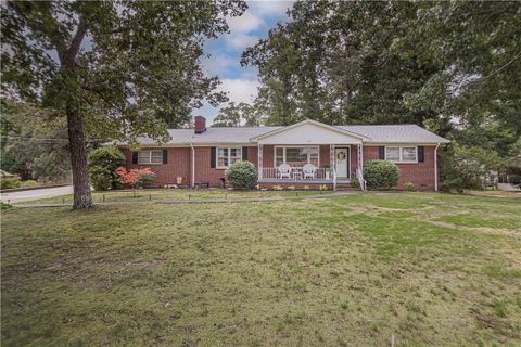 110 George Street active home in Forest Acres, Easley, SC