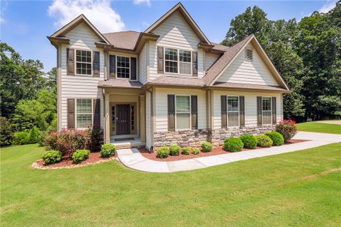 124 Waltzing Vine Lane