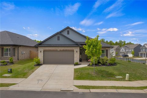 61 Woodcross Drive active home in Heritage Crossing, Simpsonville, SC