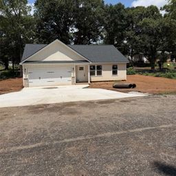106 Hawthorne Drive Drive