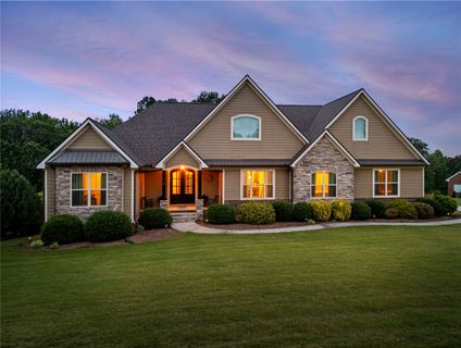 316 Scenic Lake Court active home in Ashmore Lakes, Piedmont, SC