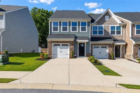 131 Marthawood Lane active home in South Main Townes, Greer, SC