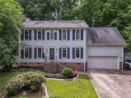 505 Hunters Hill Road active home in Hunters Woods, Simpsonville, SC