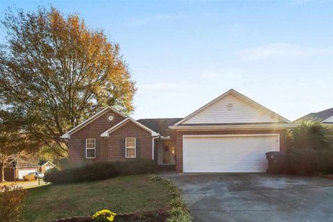 12 Woodbridge Circle