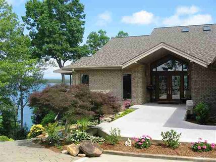103 Wynmere Way Eastshores on Lake Keowee