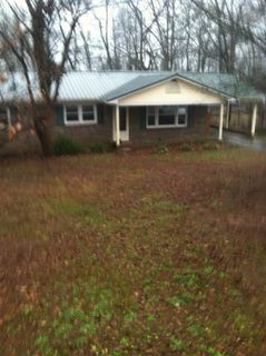 615 W Springwood