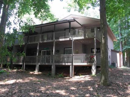 12A Hartwell Villas