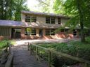 211 Riggs Drive sold home in Clemson, SC