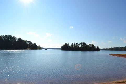 Lot 2 Clear Water Lake Keowee