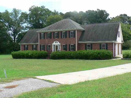 102 Old Oak Trail