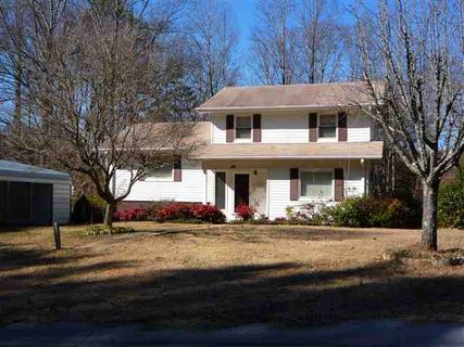 1041 S Greenwich Drive