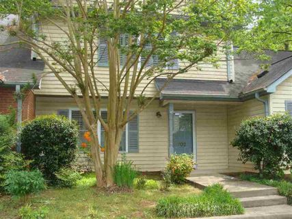 702 Autumn Oaks