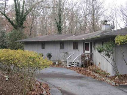 130 Bay Drive