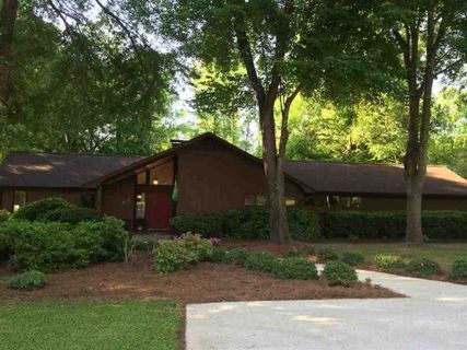 205 Horseshoe Drive