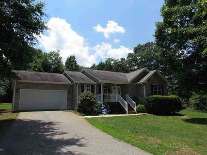 125 Deerfield Lane