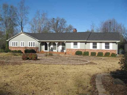 515 Horseshoe Drive