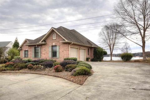 180 Walker Point sold home in Walker Point, Seneca, SC