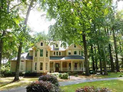 1008 Thornehill Drive