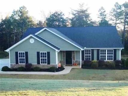 110 Lake Forest Circle