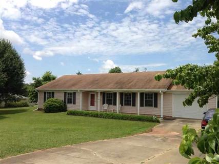 2411 Lindale Road