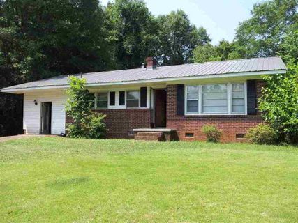 504 Robinhood Drive