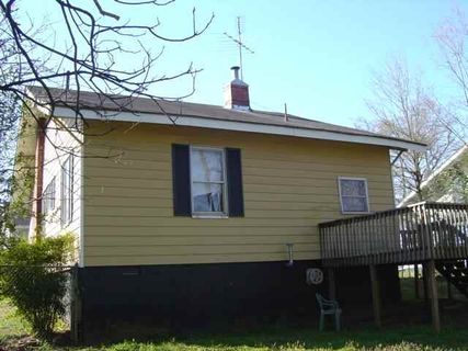 2507 E Brown